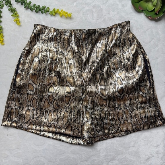 Socialite Faux Python Snake Print Metallic High Waist Shorts Gold Black XS - Picture 2 of 12